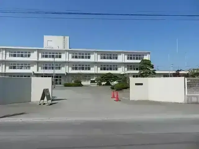 青森県立三沢高等学校