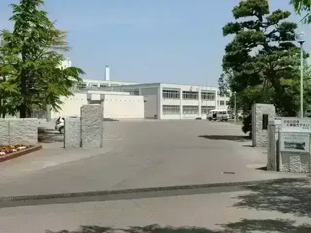 青森県立青森商業高等学校