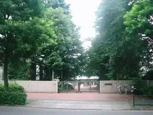 東京都立西高等学校