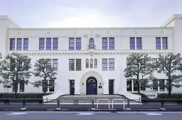 東洋英和女学院高等部