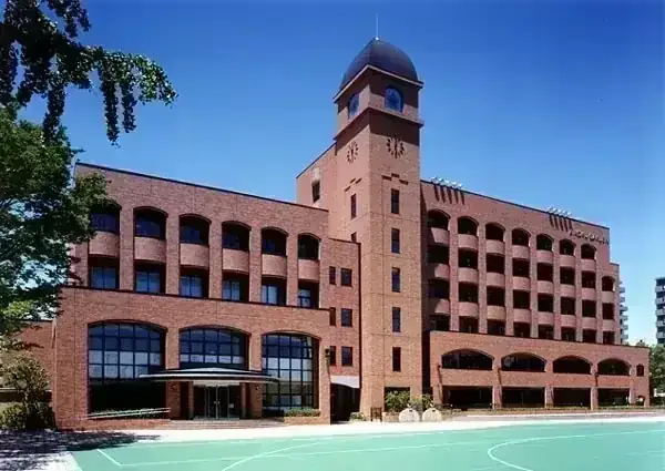 愛国高等学校