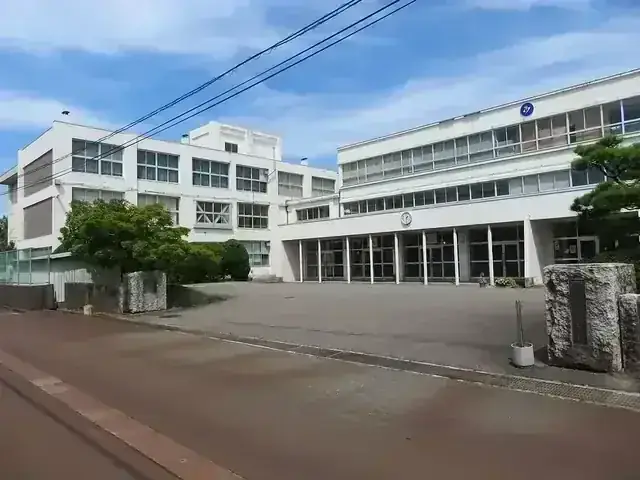 新潟県立正徳館高等学校