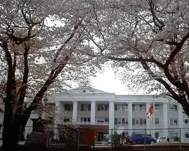 北杜市立甲陵高等学校