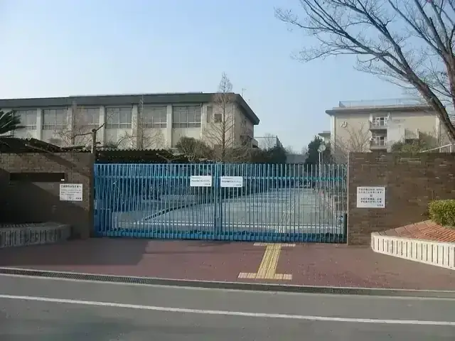 大阪府立枚方なぎさ高等学校