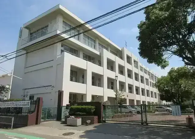 兵庫県立鳴尾高等学校