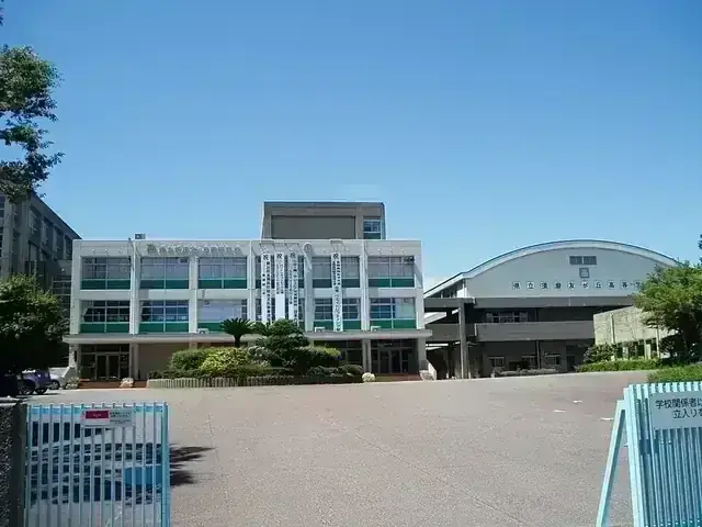 兵庫県立須磨友が丘高等学校
