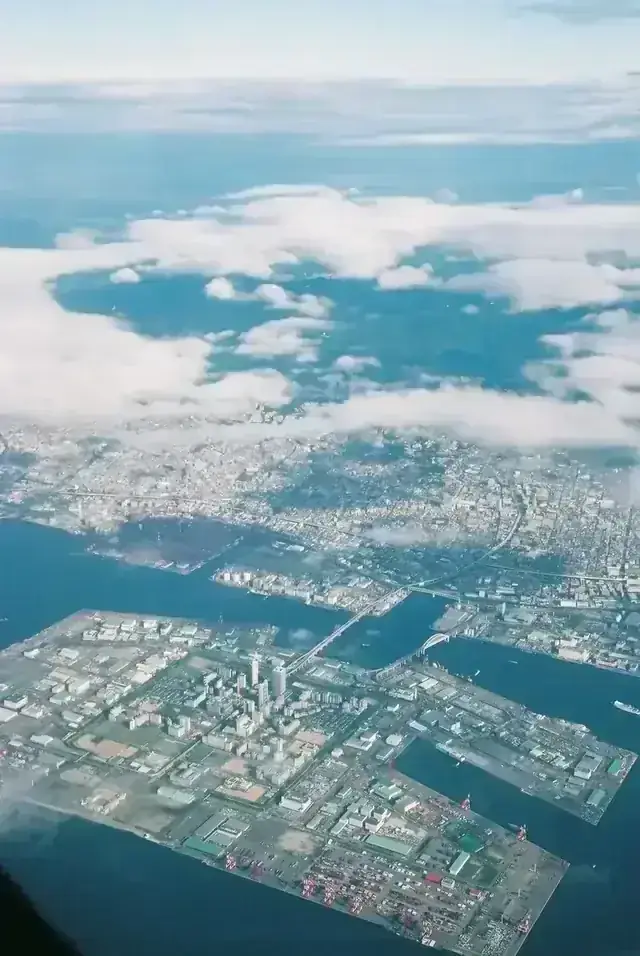 神戸市立六甲アイランド高等学校