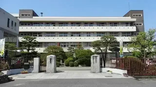 岡山県美作高等学校
