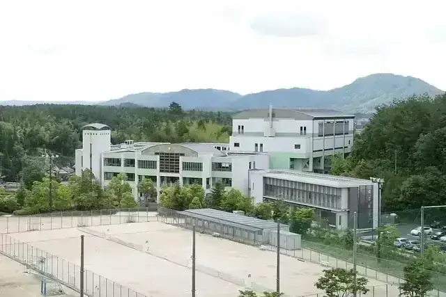 近畿大学附属広島高等学校東広島校