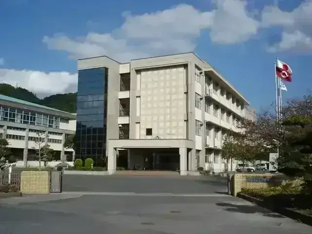 山口県立華陵高等学校