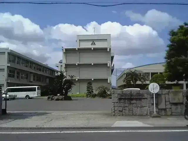 香川県立飯山高等学校