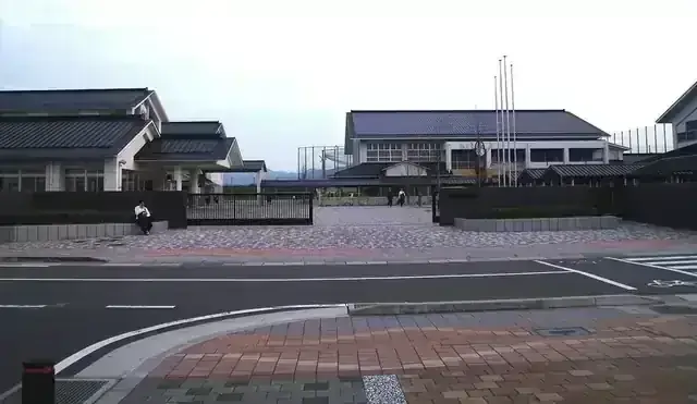 佐賀県立唐津東高等学校