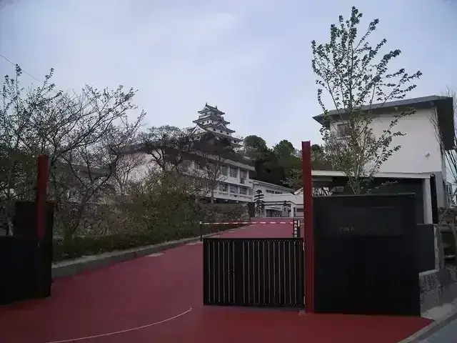 早稲田佐賀高等学校